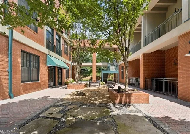Photo 3 of Condo for sale at 1601 Liberty Ln, Roswell, GA 30075 | MLS# 10792941 | Listing updated on 2026-08-09