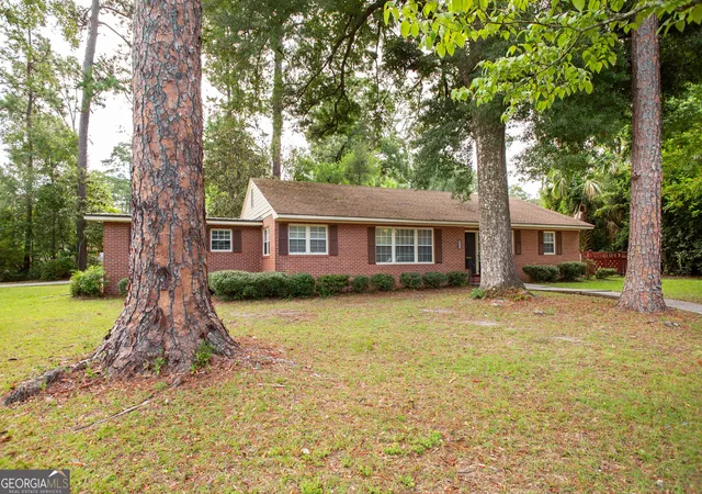 Photo 1 of Single family home for sale at 1112 Hill St, Waycross, GA 31501 | MLS# 10824543 | Listing updated on 2026-09-14