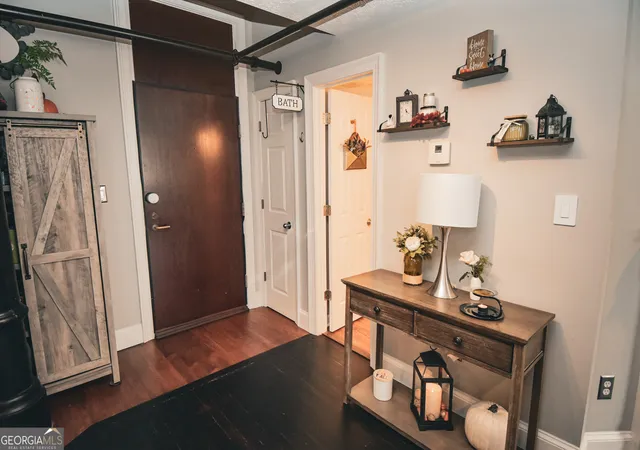 5th image of 102 N Hl St, Griffin, GA 30223