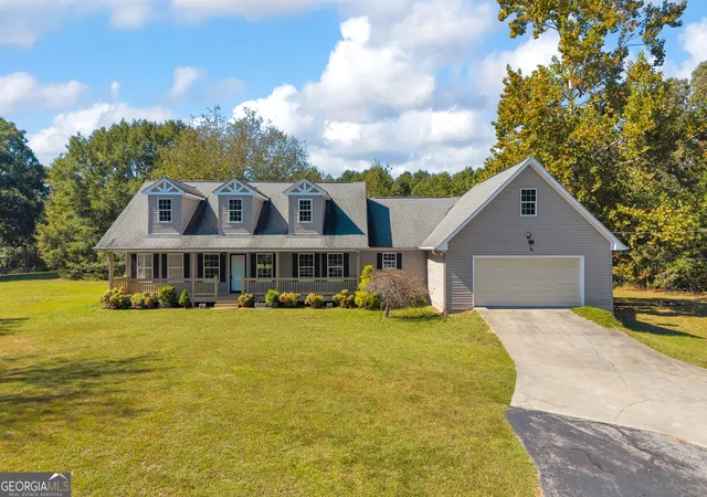 Photo 1 of Single family home for sale at 1836 Mize Rd, Toccoa, GA 30577 | MLS# 10873909 | Listing updated on 2026-10-30