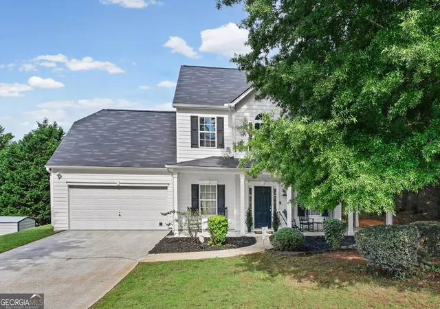 Homes for sale in Palmetto, GA | 215 Forrest Ln, Palmetto, GA 30268 | MLS# 10786890