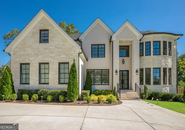 Photo 1 of Mansion for sale at 730 Summit Ter, Marietta, GA 30068 | MLS# 10742136 | Listing updated on 2026-09-20