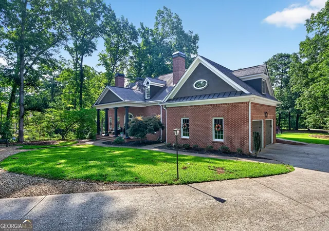 Photo 1 of Single family home for sale at 3969 Oak Hill Rd, Douglasville, GA 30135 | MLS# 10796408 | Listing updated on 2026-10-08