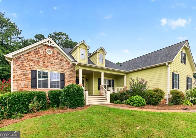 3rd image of 406 Long Shore Wy, Newnan, GA 30265 | MLS# 10820554