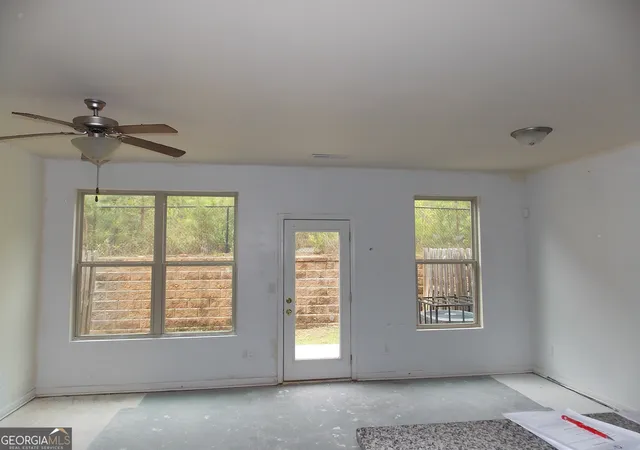 2nd image of 5918 Cassie Dr, Lithonia, GA 30038 | MLS# 10772368
