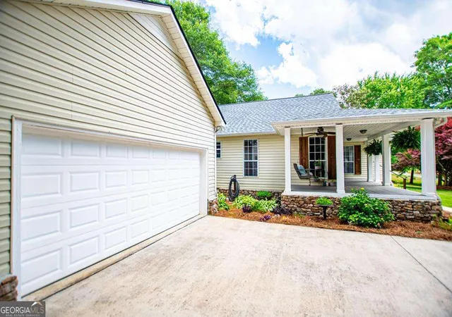 Photo 3 of Single family home for sale at 2 Pine Hl Dr, Ranburne, AL 36273 | MLS# 10771530 | Listing updated on 2026-06-15