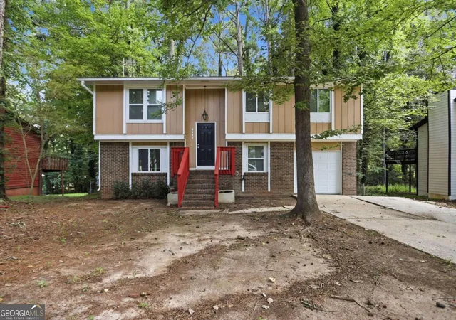 Photo 1 of Single family home for sale at 8862 Raven Dr, Jonesboro, GA 30238 | MLS# 10821357 | Listing updated on 2026-08-30
