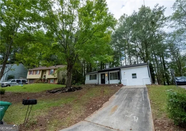 Photo 1 of Single family home for sale at 1995 Northerly Wy, Stone Mountain, GA 30088 | MLS# 10832538 | Listing updated on 2026-09-08