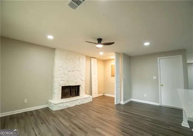 Photo 2 of Single family home for sale at 1995 Northerly Wy, Stone Mountain, GA 30088 | MLS# 10832538 | Listing updated on 2026-09-08