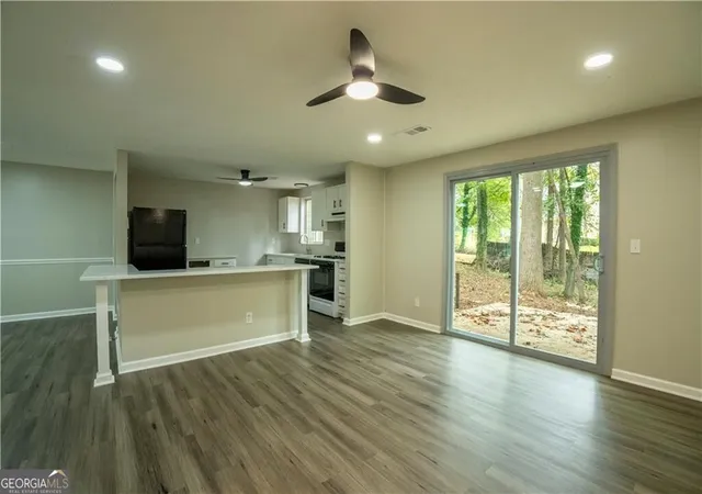 Photo 3 of Single family home for sale at 1995 Northerly Wy, Stone Mountain, GA 30088 | MLS# 10832538 | Listing updated on 2026-09-23