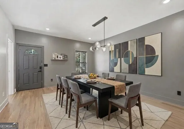 3rd image of 772 Cascade Ave Sw, Atlanta, GA 30310 | MLS# 10782078