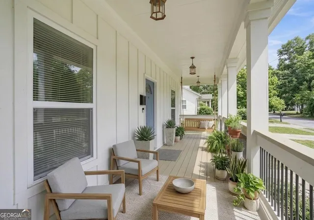 Photo 4 of Single family home for sale at 772 Cascade Ave SW, Atlanta, GA 30310 | MLS# 10782078 | Listing updated on 2026-08-17
