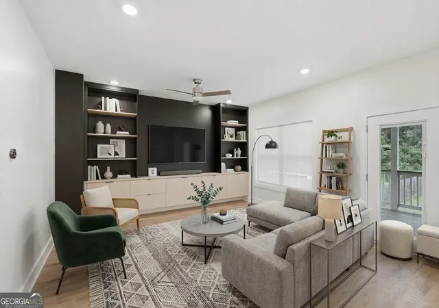 5th image of 772 Cascade Ave Sw, Atlanta, GA 30310 | MLS# 10782078