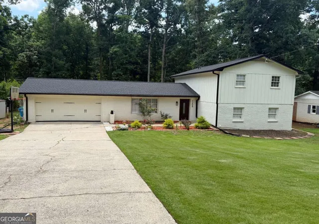 Photo 1 of Single family home for sale at 1208 Golden Cir Sw, Lilburn, GA 30047 | MLS# 10777320 | Listing updated on 2026-10-03