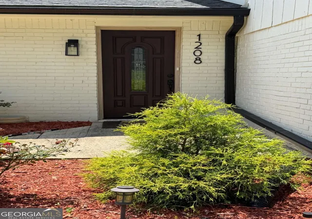 Photo 3 of Single family home for sale at 1208 Golden Cir Sw, Lilburn, GA 30047 | MLS# 10777320 | Listing updated on 2026-10-03