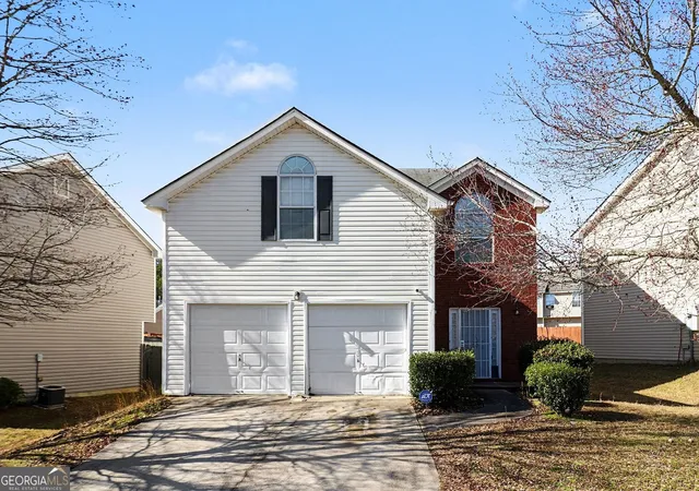 Single family home for sale at 2571 S Hills Pkwy, Riverdale, GA 30296 | MLS# 10683998 | Listing updated on 2026-05-22