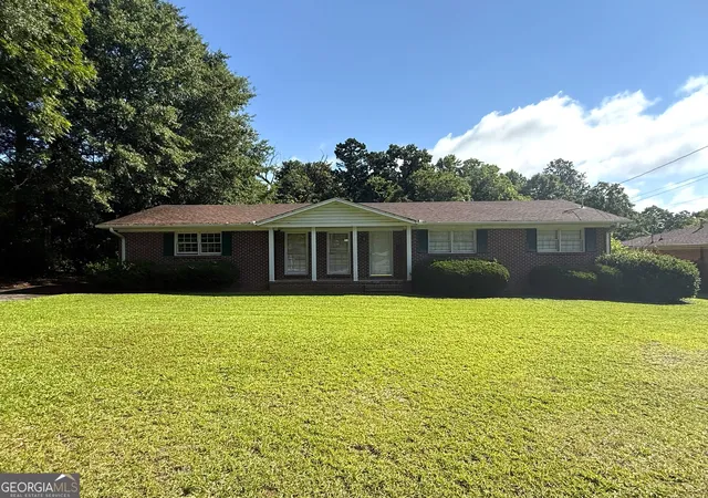 Homes for sale in Elberton, GA | 401 Edwards St, Elberton, GA 30635 | MLS# 10787498