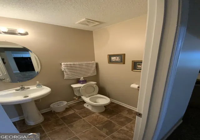 5th image of 7809 Newbury Dr, Jonesboro, GA 30236 | MLS# 10782396