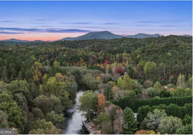 Photo 2 of Single family home for sale at 1 Riverview Ln, Blue Ridge, GA 30513 | MLS# 10738698 | Listing updated on 2026-05-14