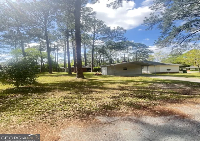 Homes for sale in Cordele, GA | 1105 Camellia Dr, Cordele, GA 31015 | MLS# 10733684