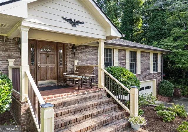 Photo 4 of Single family home for sale at 2950 Foothill Trl, Marietta, GA 30066 | MLS# 10826322 | Listing updated on 2026-09-13