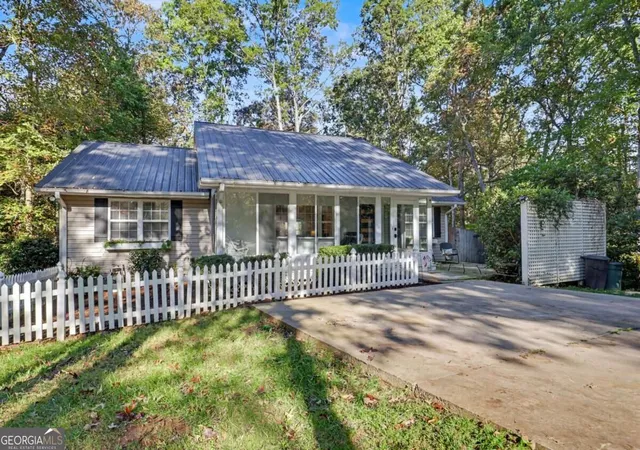 Photo 1 of Single family home for sale at 17 Ellen Dr, Blairsville, GA 30512 | MLS# 10874048 | Listing updated on 2026-10-30
