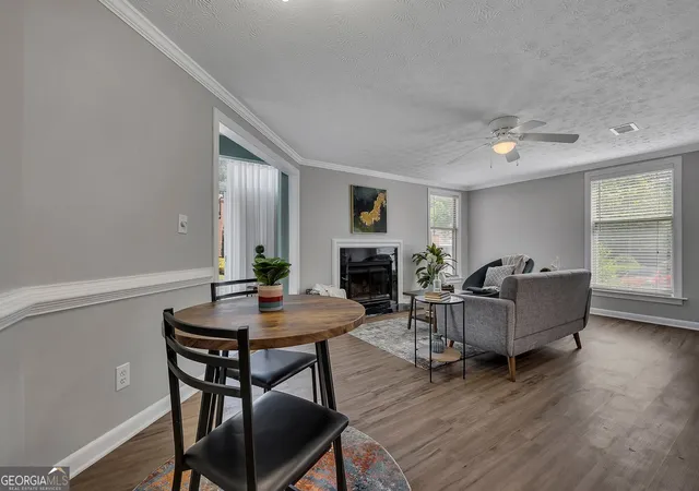 Listing Photo 5 - Condo for sale in building located at 1321 Kys Lake Dr NE, Brookhaven, GA 30319