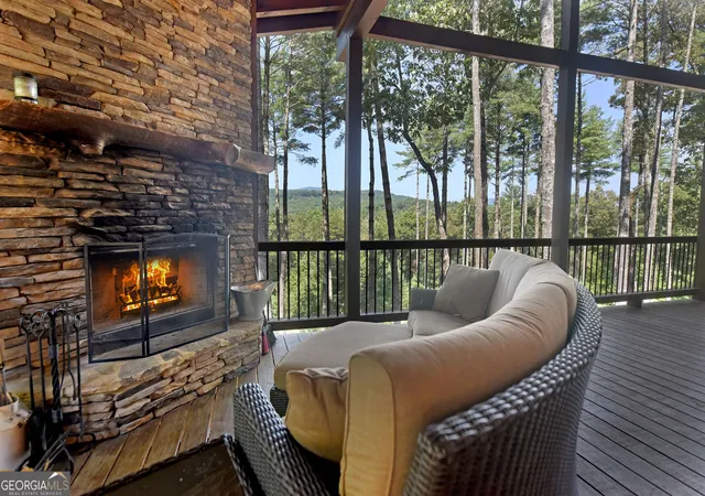 Photo 3 of Single family home for sale at 121 Noontootla Trl, Blue Ridge, GA 30513 | MLS# 10817957 | Listing updated on 2026-09-04