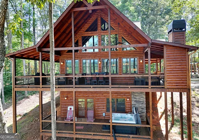Photo 3 of Single family home for sale at 121 Noontootla Trl, Blue Ridge, GA 30513 | MLS# 10817957 | Listing updated on 2026-09-04