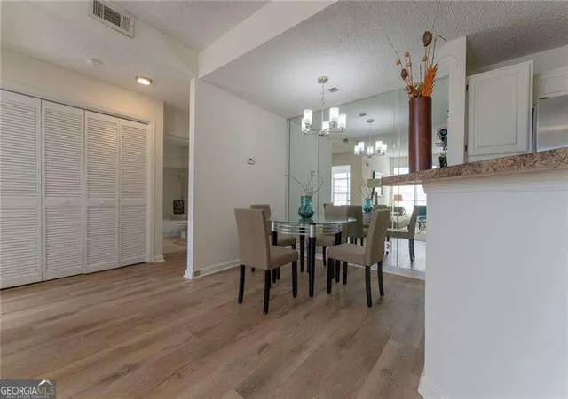 Listing Photo 4 - Condo for sale in building located at 1015 Mcgill Park Ave NE, Atlanta, GA 30312