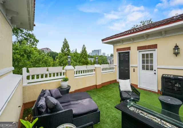 Photo 3 of Townhouse for sale at 3541 Roswell Rd NE #11, Atlanta, GA 30305 | MLS# 10796767 | Listing updated on 2026-08-16