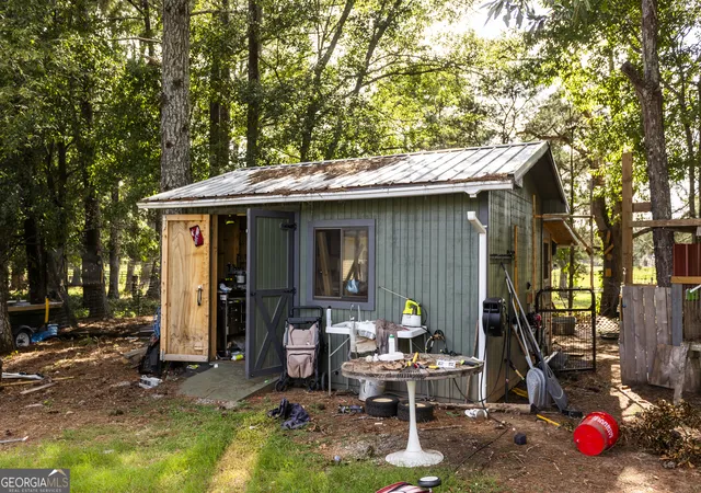 Photo 3 of Single family home for sale at 516 Cambridge Wy, Loganville, GA 30052 | MLS# 10813482 | Listing updated on 2026-09-27