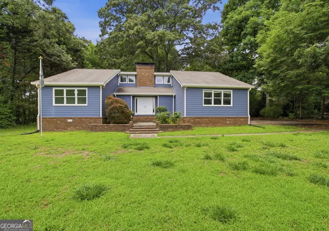 Single family home for sale at 41 Lorraine Valley, Winder, GA 30680 | MLS# 10776747