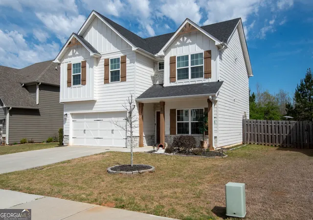 Photo 1 of Single family home for sale at 90 Ashton Pl, Newnan, GA 30265 | MLS# 10831381 | Listing updated on 2026-10-08