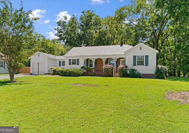 Single family home for sale at 202 Jordan St, Tunnel Hill, GA 30755 | MLS# 10834332