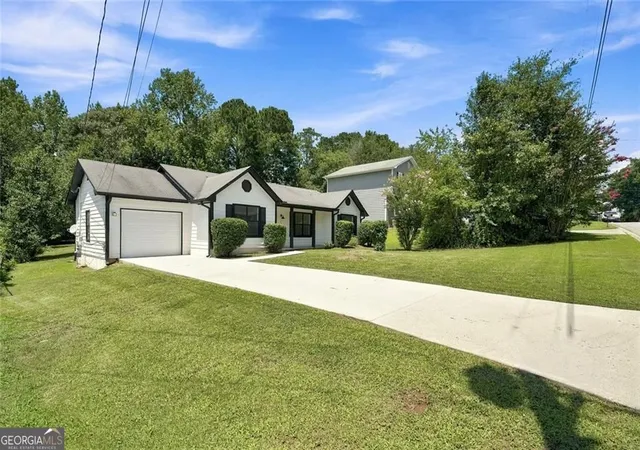 Photo 2 of Single family home for sale at 1298 Winslow Dr, Jonesboro, GA 30238 | MLS# 10811215 | Listing updated on 2026-09-18