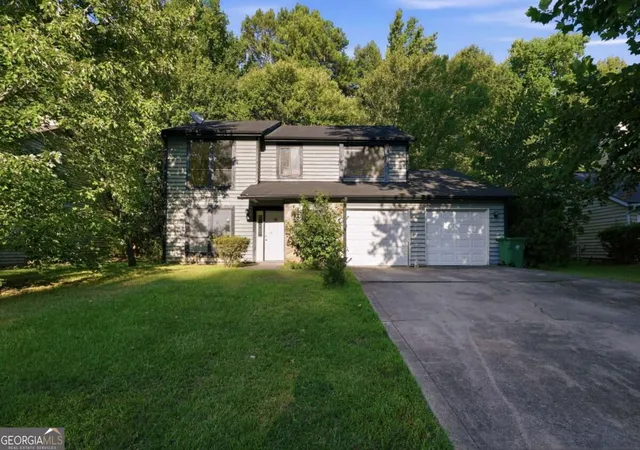 Photo 1 of Single family home for sale at 1001 Chapman Ln, Stone Mountain, GA 30088 | MLS# 10834097 | Listing updated on 2026-09-10