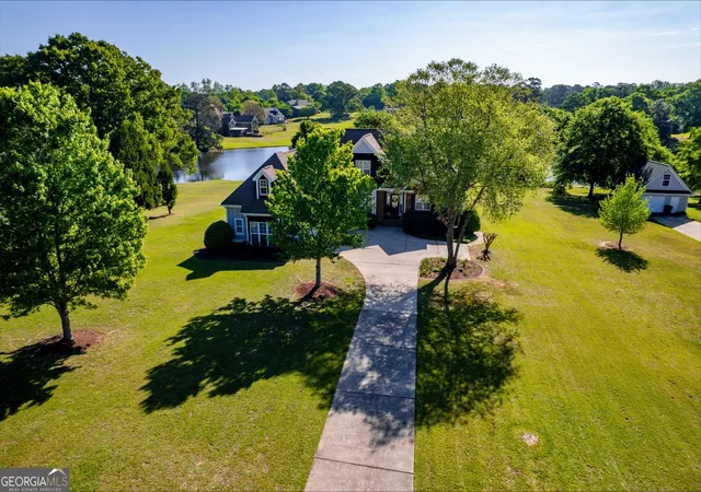 Photo 3 of Single family home for sale at 676 Lake Park N Dr, Griffin, GA 30224 | MLS# 10737118 | Listing updated on 2026-08-13