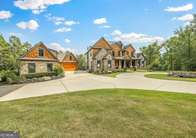 Photo 3 of Mansion for sale at 400 Harmony Rd, Eatonton, GA 31024 | MLS# 10742436 | Listing updated on 2026-06-20