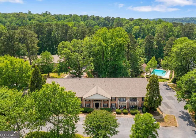 Listing Photo 2 - Condo for sale in building located at 3650 Ashford Dunwoody Rd Ne, Atlanta, GA 30319 - Unit #927