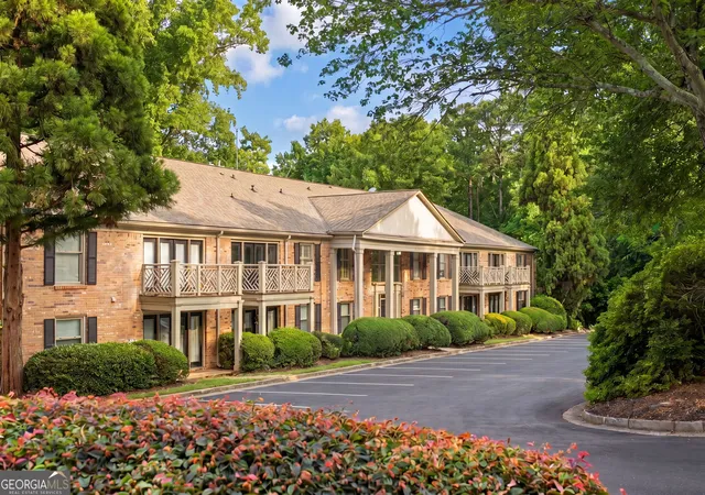 Photo 2 of Condo for sale at 3650 Ashford Dunwoody Rd Ne #927, Atlanta, GA 30319 | MLS# 10834084 | Listing updated on 2026-09-10