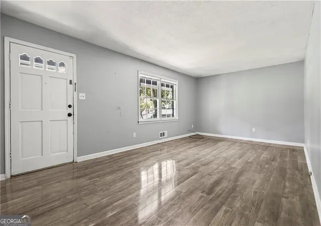 Photo 3 of Single family home for sale at 4176 Indian Forest Rd, Stone Mountain, GA 30083 | MLS# 10825429 | Listing updated on 2026-08-27