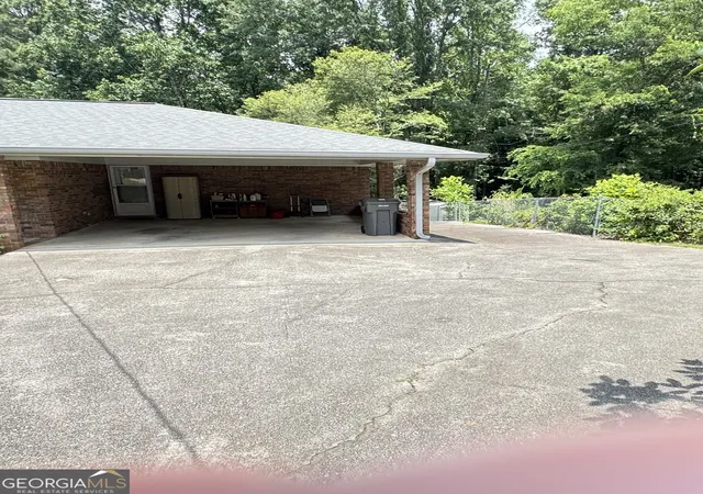 24th image of 6136 Queens Rd, Douglasville, GA 30135 | MLS# 10798979
