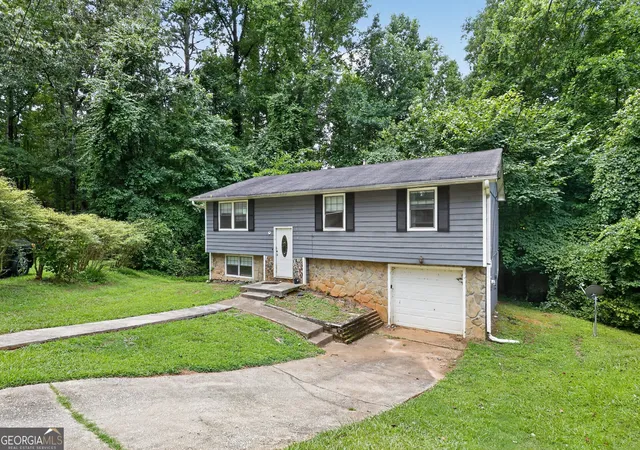 Photo 3 of Single family home for sale at 6108 Cherokee Valley Way, Lithonia, GA 30058 | MLS# 10808049 | Listing updated on 2026-08-13