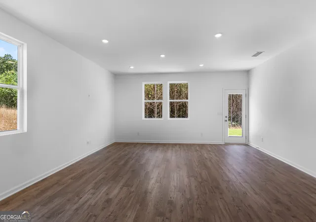 Photo 3 of Single family home for sale at 3655 Sagecrest Dr, Buford, GA 30519 | MLS# 10756831 | Listing updated on 2026-09-18