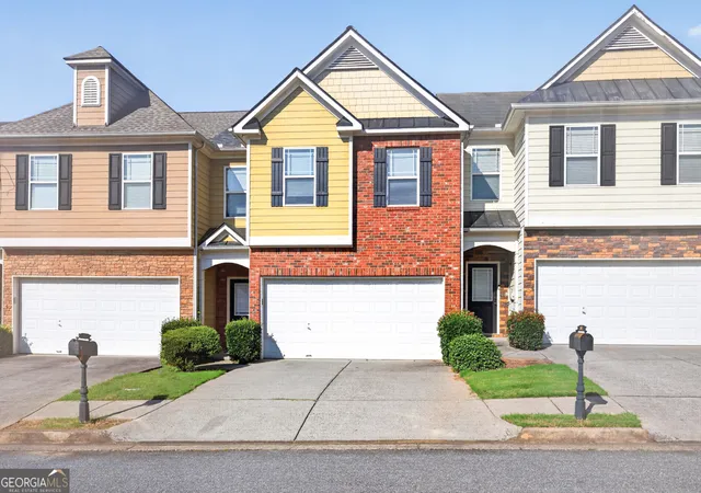 Photo 2 of Townhouse for sale at 52 Providence Oak Ct, Lawrenceville, GA 30046 | MLS# 10738405 | Listing updated on 2026-07-18