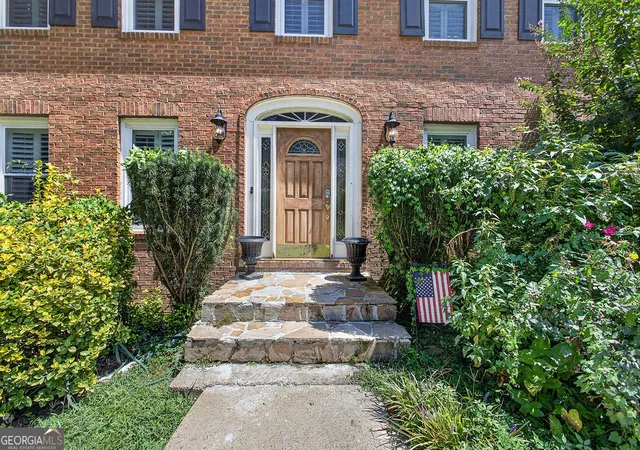 Photo 2 of Single family home for sale at 4370 Laurian Dr Nw, Kennesaw, GA 30144 | MLS# 10836372 | Listing updated on 2026-09-14
