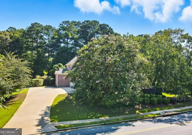 2nd image of 1383 Bridge Mill Ave, Canton, GA 30114 | MLS# 10784085