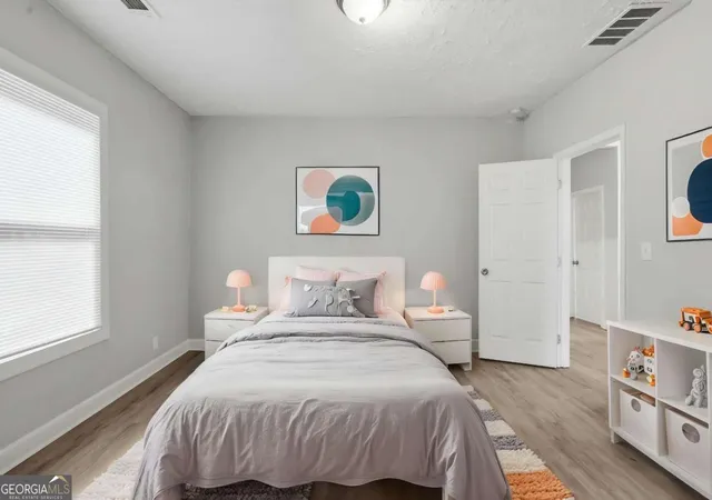 Photo 4 of Single family home for sale at 1337 SW Mcclelland Ave, Atlanta, GA 30344 | MLS# 10775891 | Listing updated on 2026-10-03