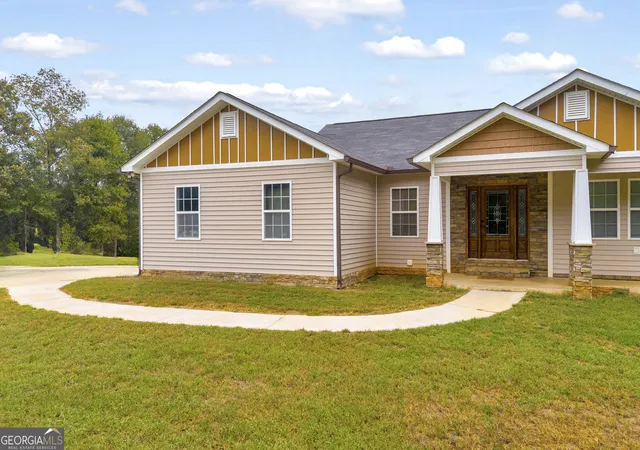Homes for sale in Maysville, GA | 2810 Hwy 98, Maysville, GA 30558 | MLS# 10718617